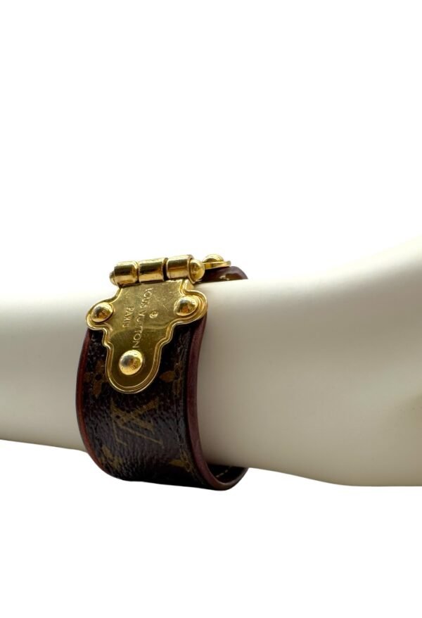 LOUIS VUITTON - SAVE LOCK IT BRACELETE MONOGRAM - Image 5
